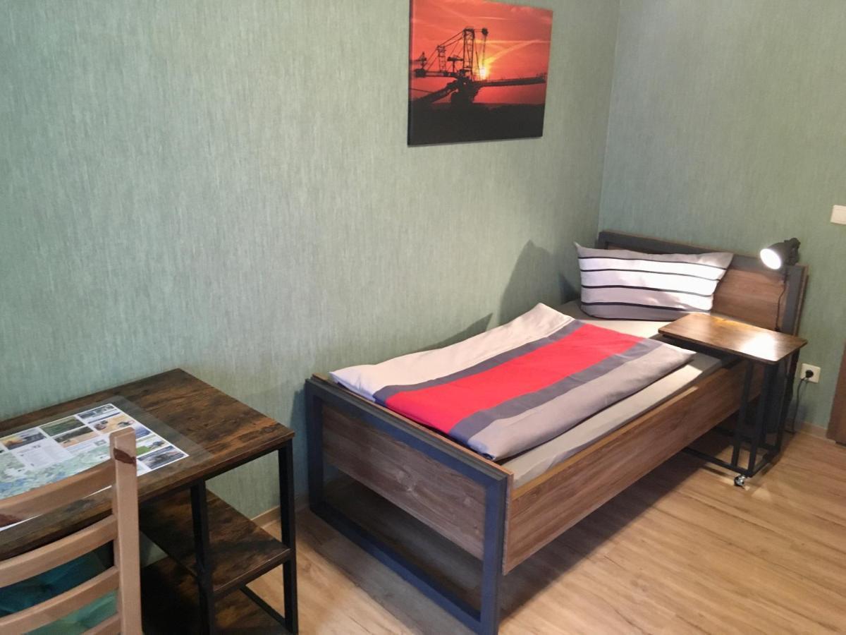 Dollenchen Gasthaus Stuckatz מראה חיצוני תמונה